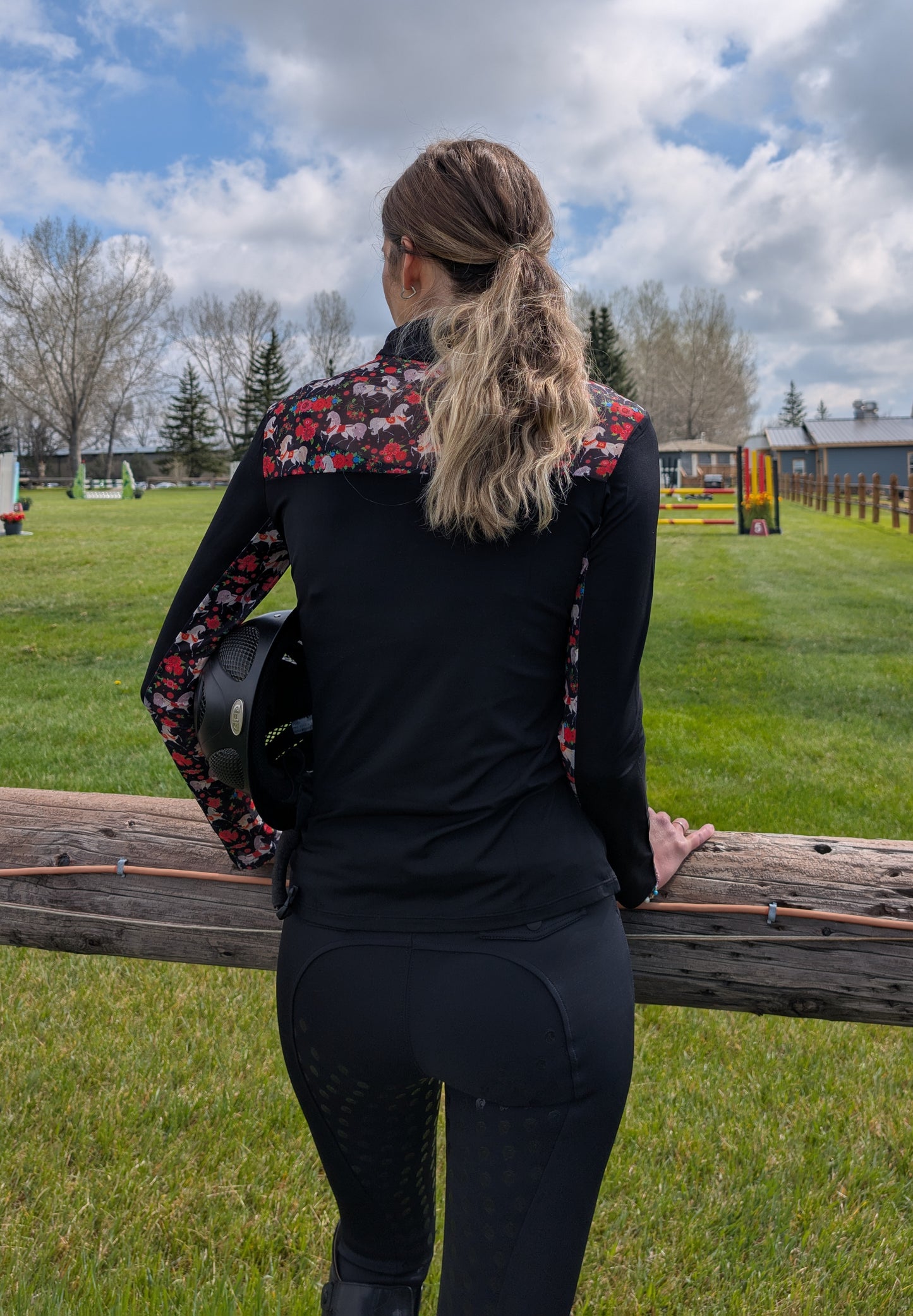 'Pretty Little Horses' Long Sleeve Women's Sun Shirt